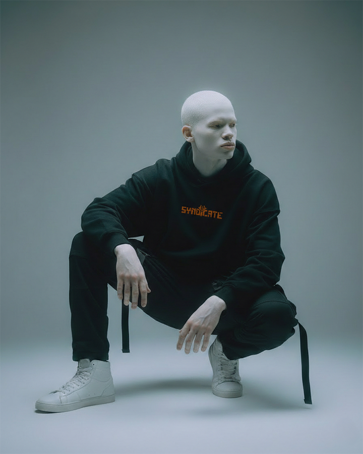 Essential Organic Hoodie - Orangener Stick